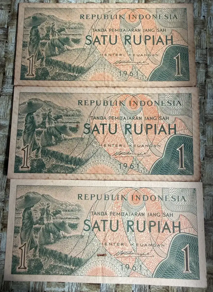 Paket Borongan 3 Lembar Uang Kertas 1 Rupiah (1961) - Seri Sandang Pangan - uang kuno Indonesia asli - foto 1