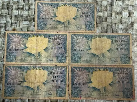 Paket Borongan 5 Lembar Uang Kertas 5 Rupiah Seri Bunga (1959) - uang kuno Indonesia era Orde Lama kondisi Good (G) / Very Good (VG) - Heavily Circulated