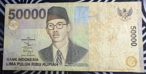 Uang Kertas Rp 50.000 WR Soepratman (1999) - Pengibaran Bendera - uang kuno Indonesia era Reformasi kondisi VF